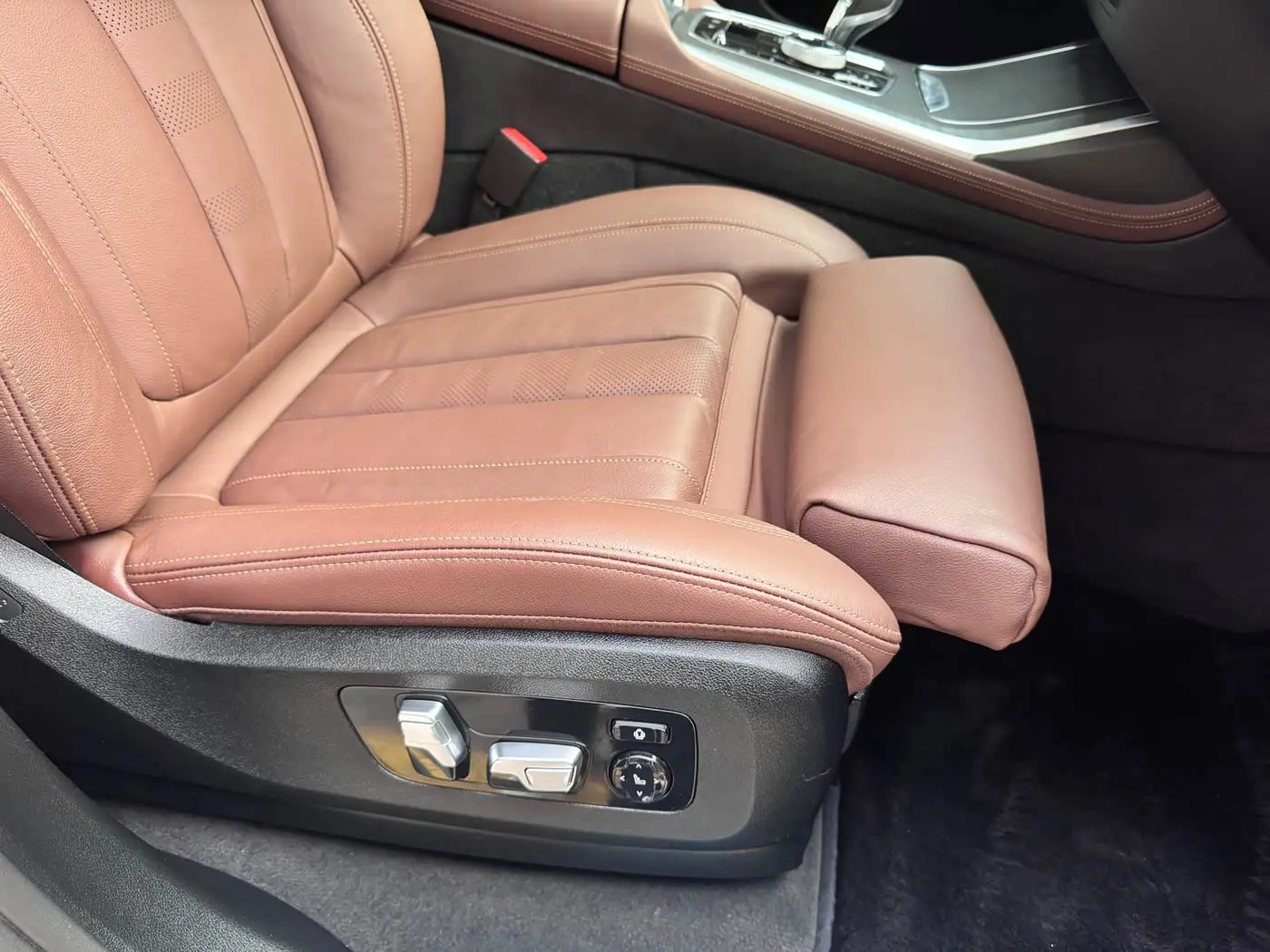 BMW X7 2019 — Фото 19/20
