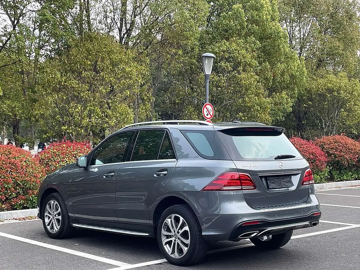 Mercedes-Benz GLE 2017 — Photo 5/17