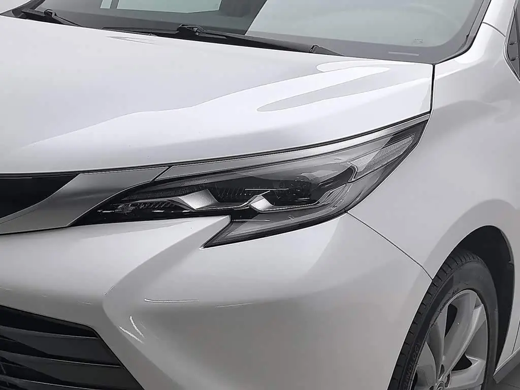 Toyota Sienna 2024 — ფოტო 7/20