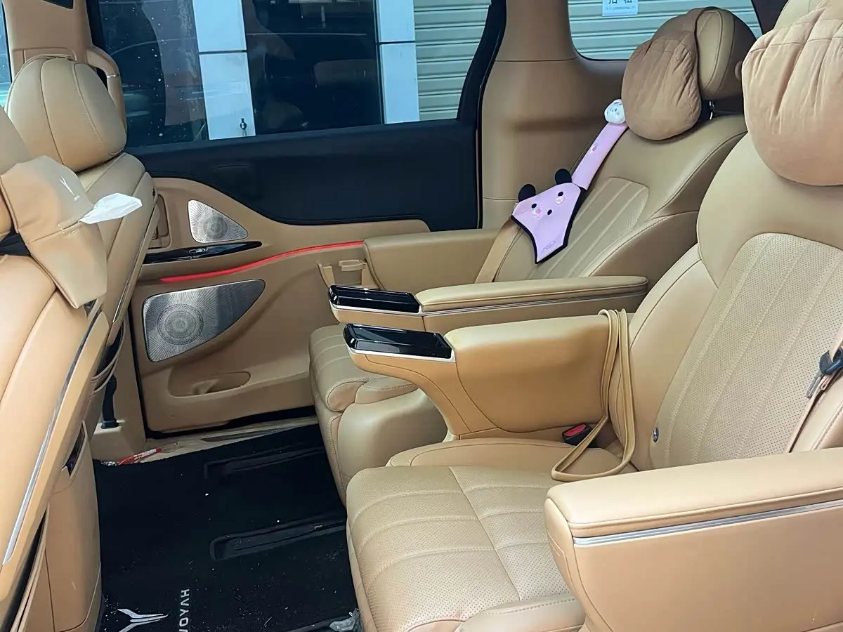 Voyah Auto Voyah Dreamer 2024 — Photo 6/10