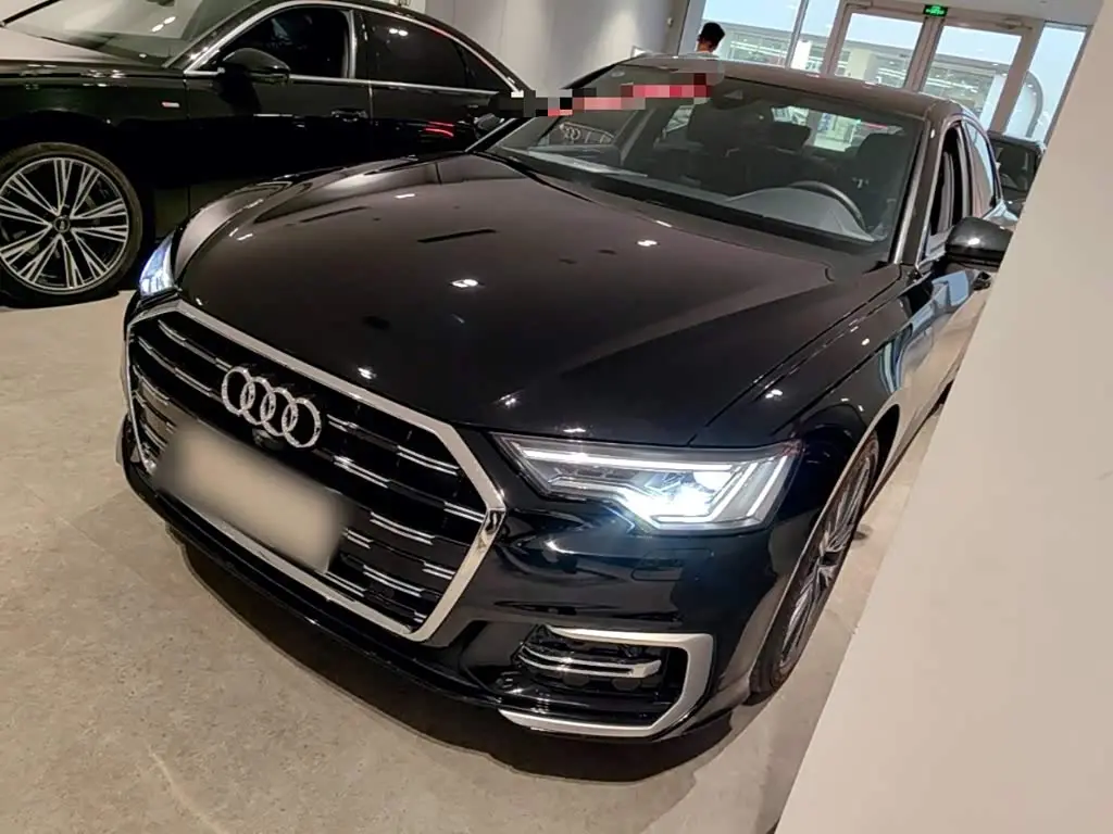 Audi A6L 2025 — ფოტო 1/20