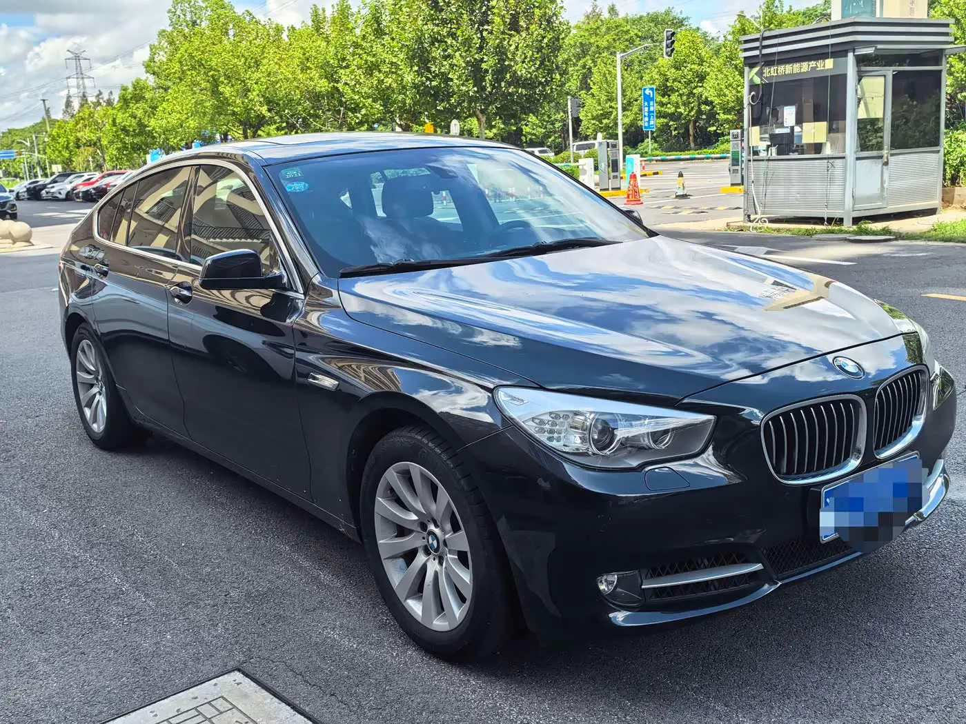 BMW 5 Series GT 2012 — Photo 2/9