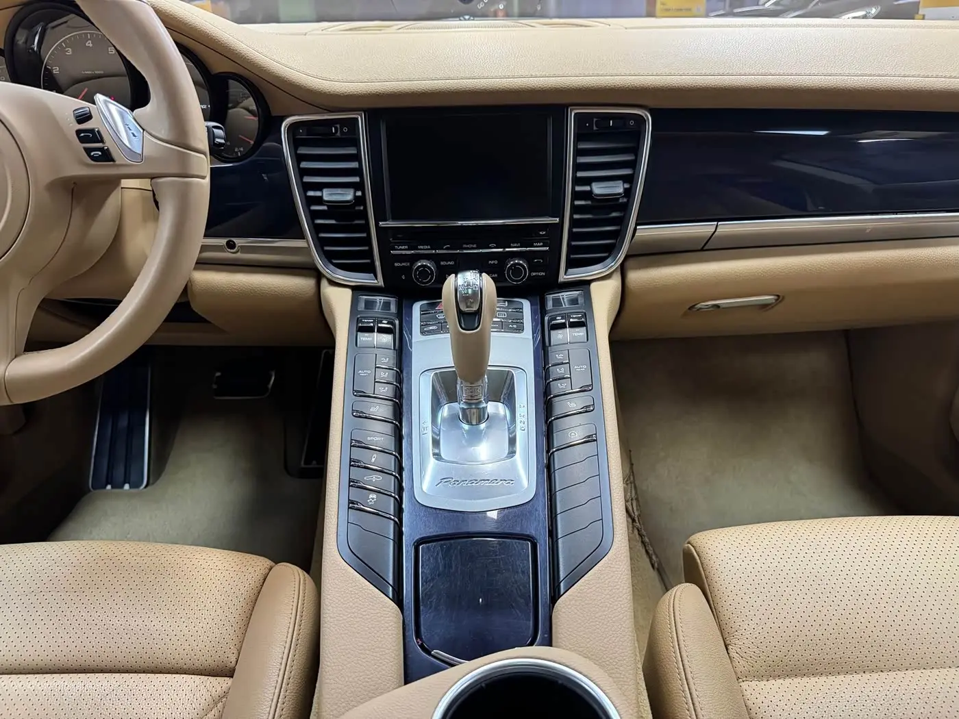 Porsche Panamera 2014 — Şəkil 20/20