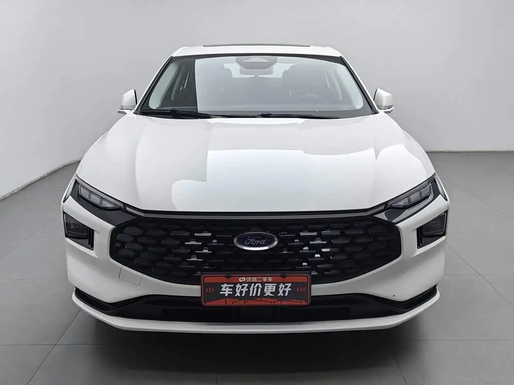 Ford Mondeo 2025 — Фото 3/20