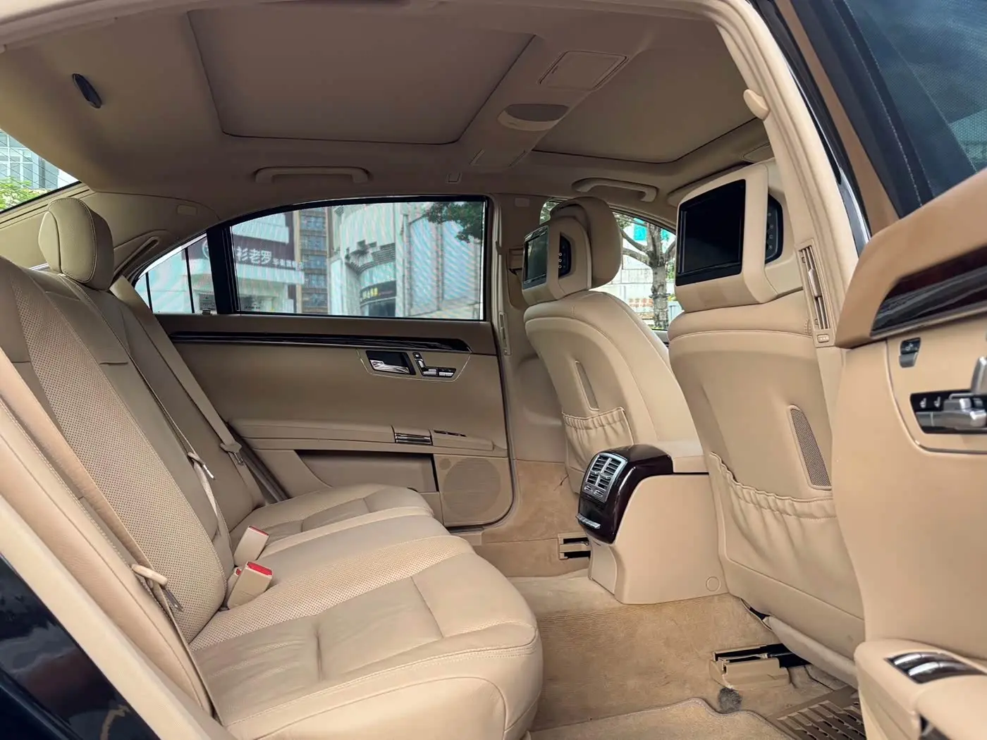 Mercedes-Benz S-Class 2013 — Photo 13/20
