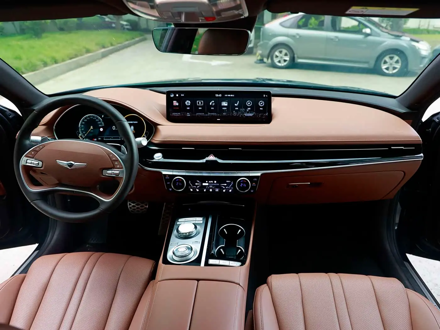 Genesis G80 2024 — Photo 7/14