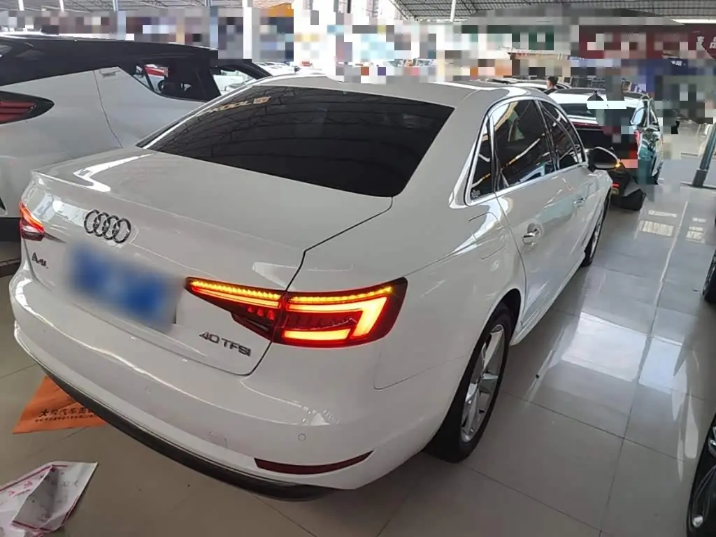 Audi A4L 2019 — Şəkil 7/20