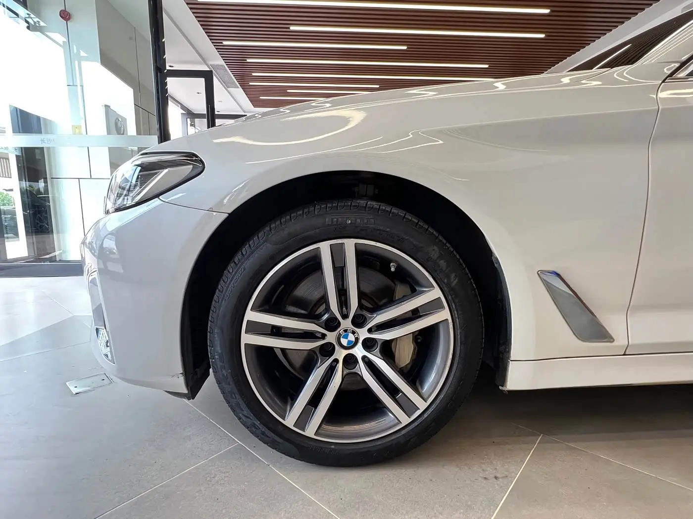 BMW 5 Series 2021 — Şəkil 4/13