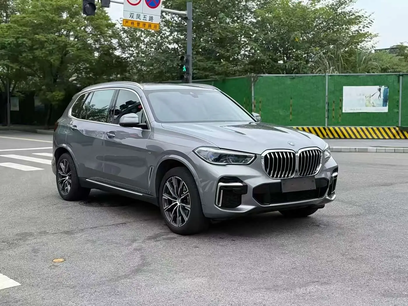 BMW X5 2022 — Фото 3/9