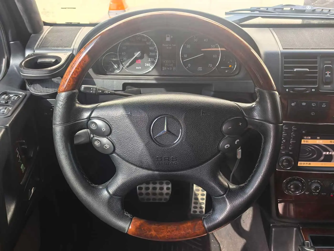 Mercedes-Benz G-Class 2010 — Фото 8/15