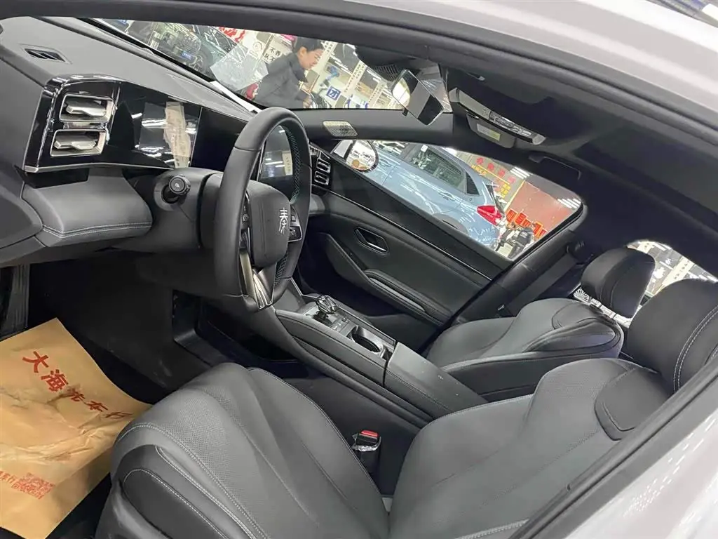 BYD Qin L 2025 — Photo 16/16