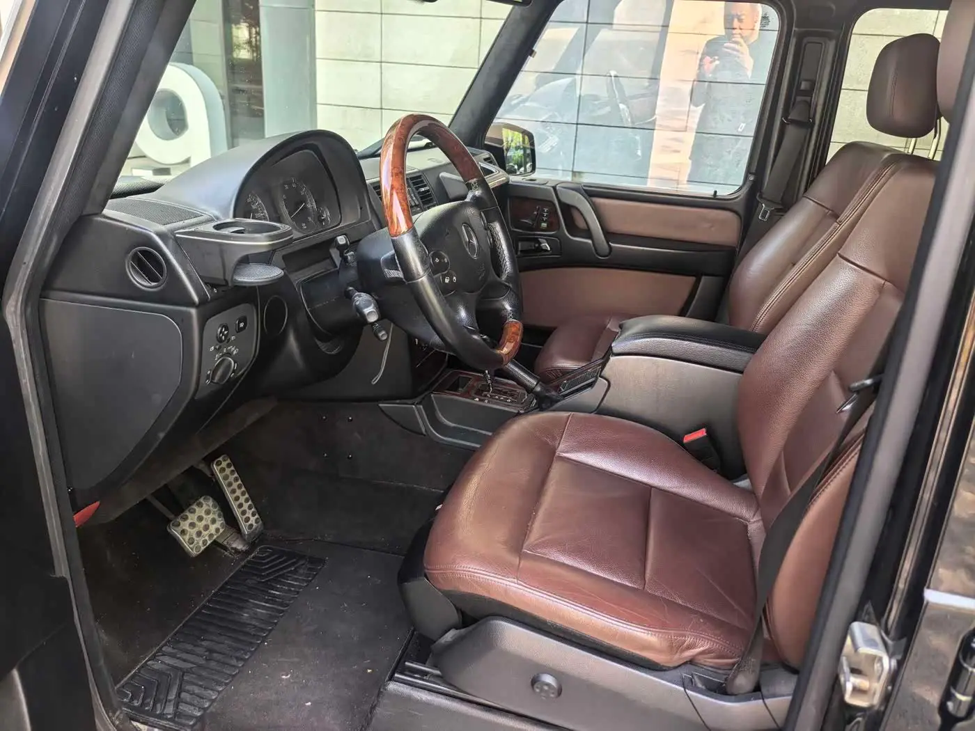 Mercedes-Benz G-Class 2010 — Фото 11/15