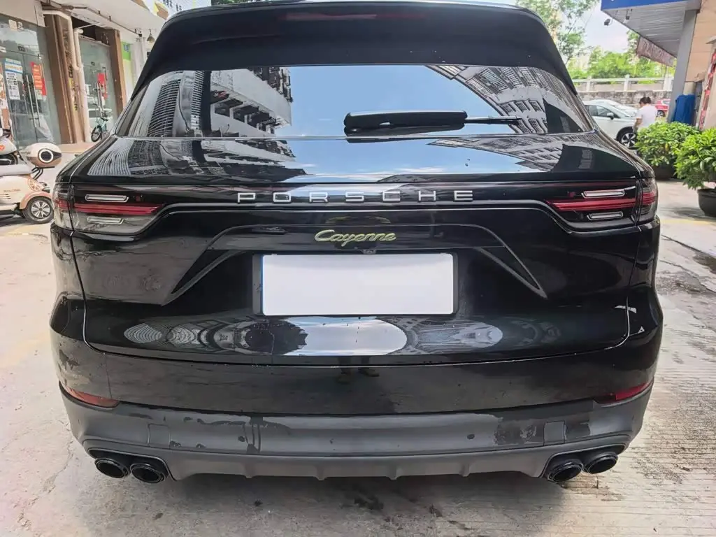 Porsche Cayenne New Energy 2023 — Şəkil 10/13