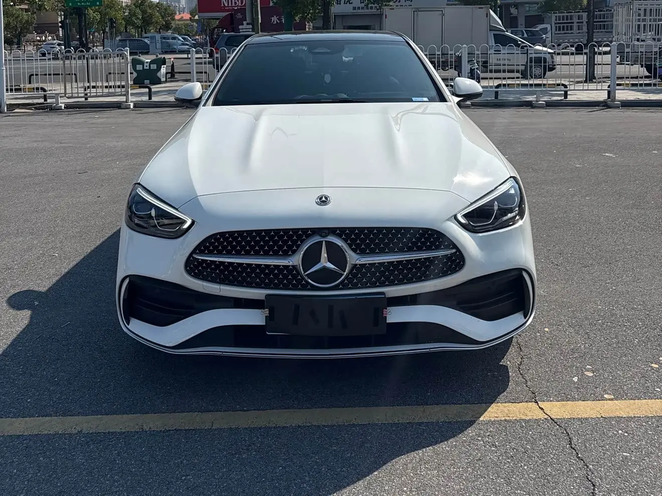 Mercedes-Benz C-Class 2025 — Фото 1/13