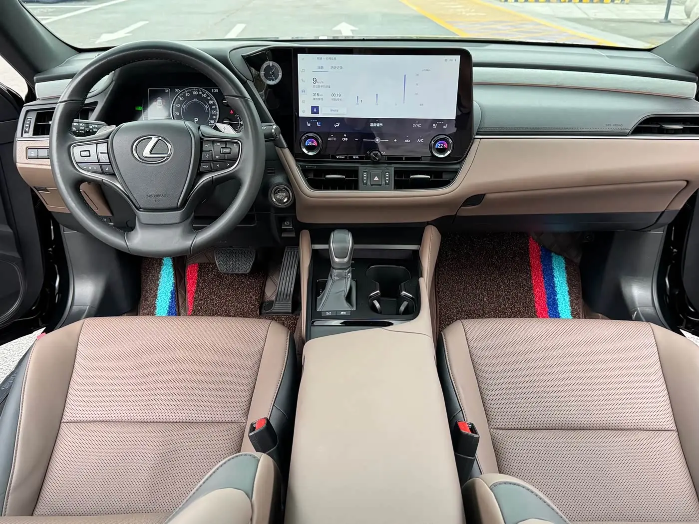 Lexus ES 2024 — Photo 6/16