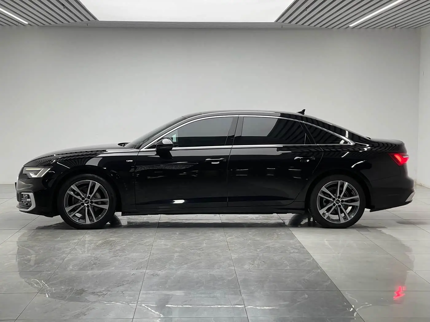 Audi A6L 2024 — Şəkil 8/20