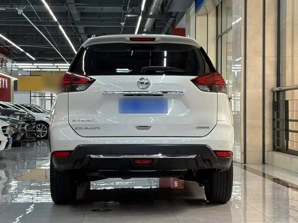 Nissan X-Trail 2019 — Şəkil 11/14