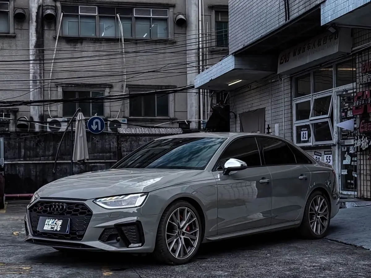 Audi S4 2023 — Photo 1/9