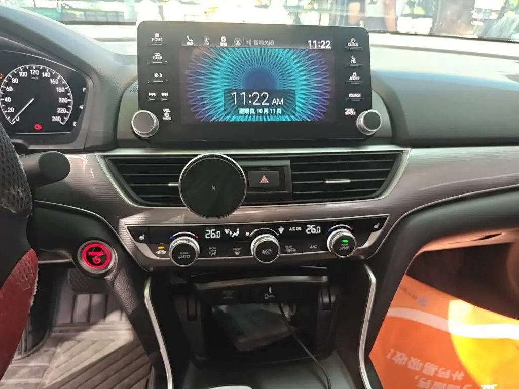 Honda Accord 2019 — Фото 9/20