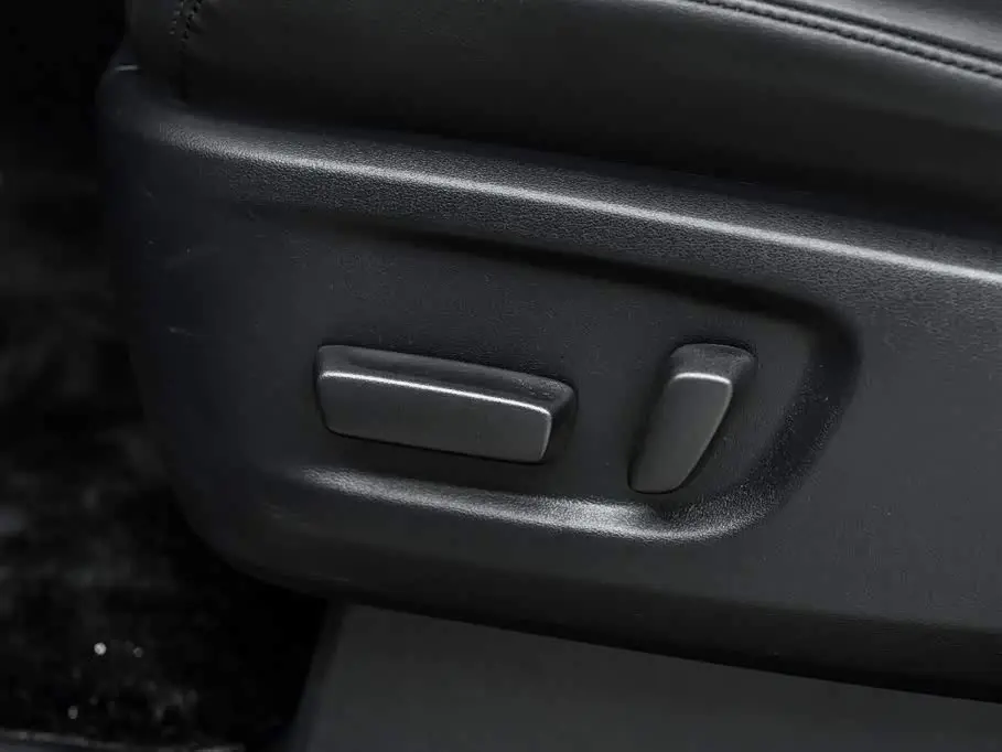 Toyota Vellfire 2020 — Photo 15/20