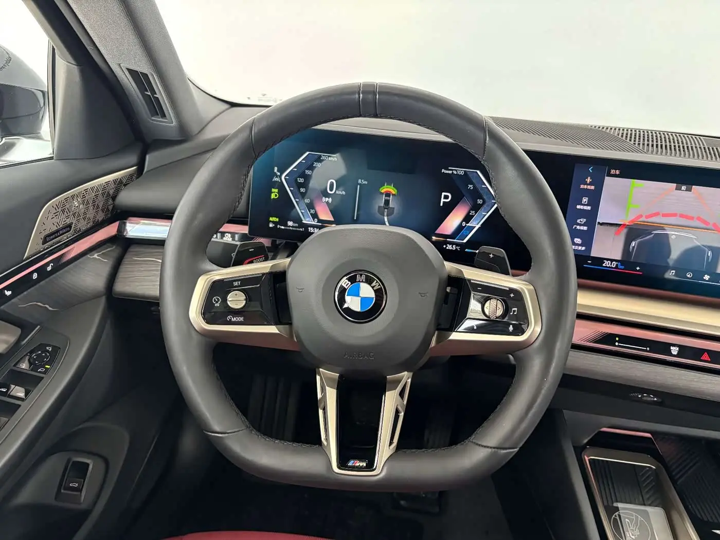 BMW 5 Series 2025 — Фото 16/20