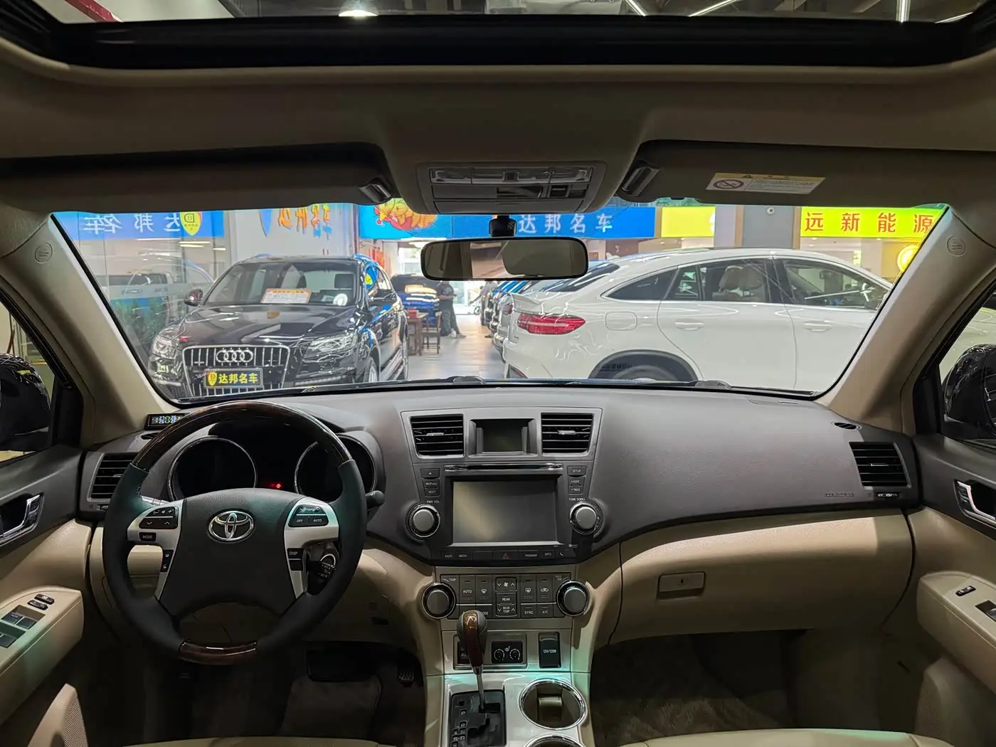 Toyota Highlander 2014 — ფოტო 11/17