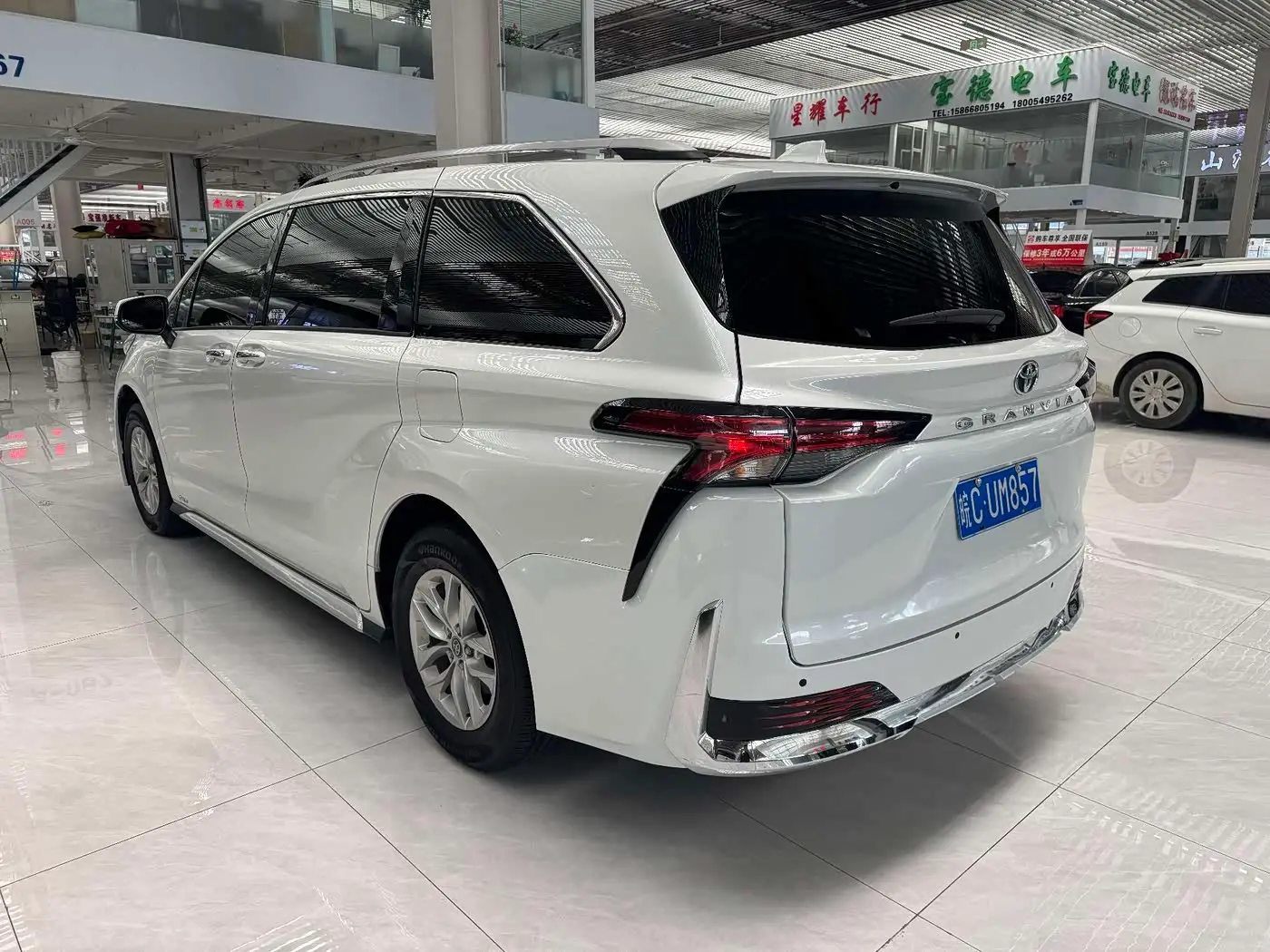 Toyota Granvia 2025 — Photo 4/11