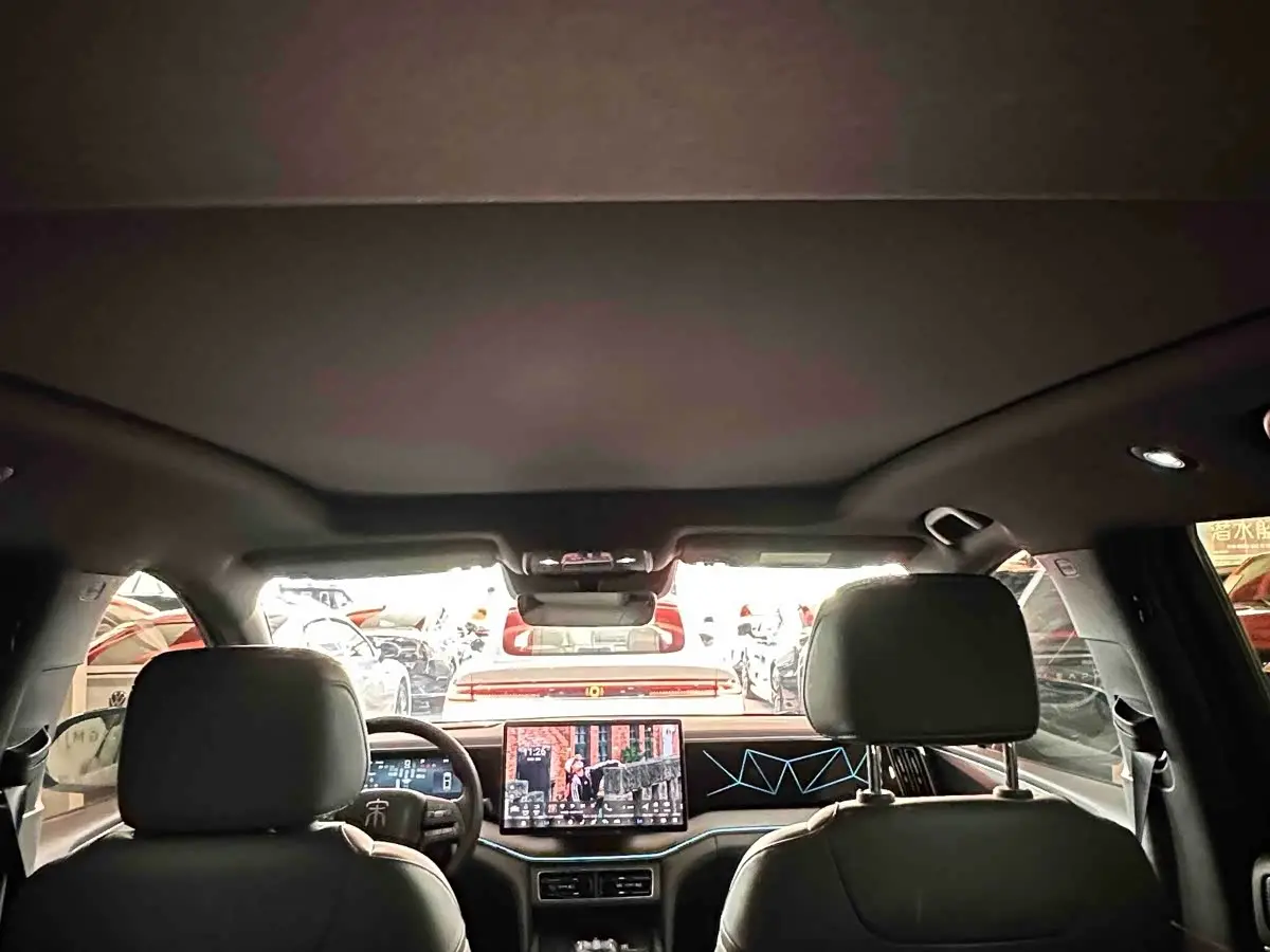 BYD Song L DM-i 2025 — Photo 16/20