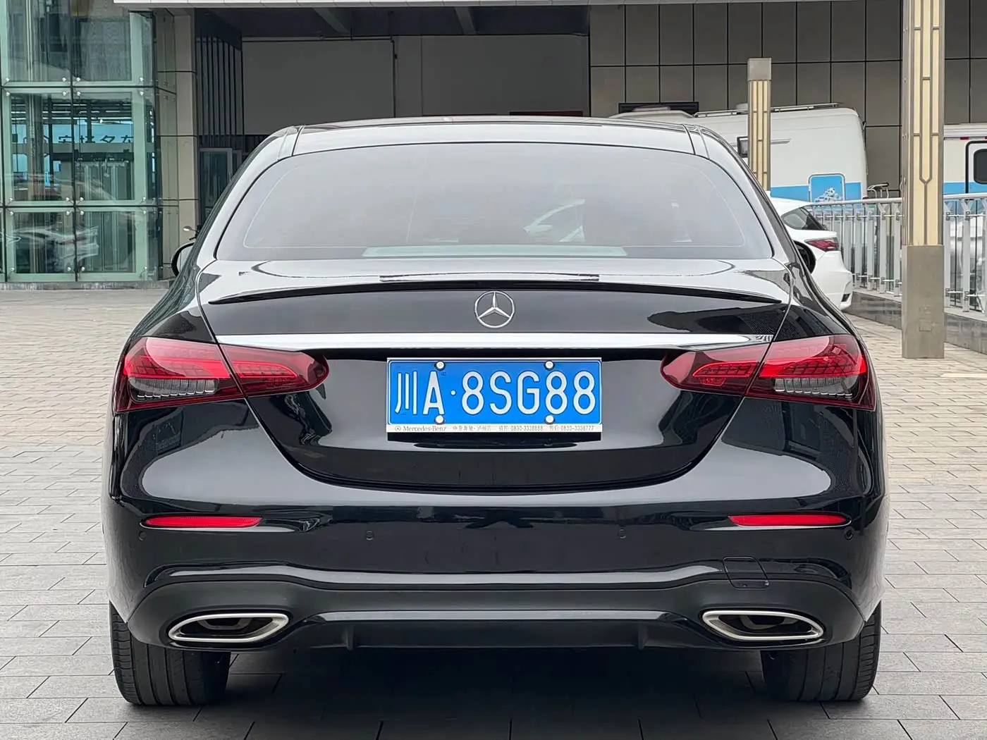 Mercedes-Benz E-Class 2022 — Фото 8/20