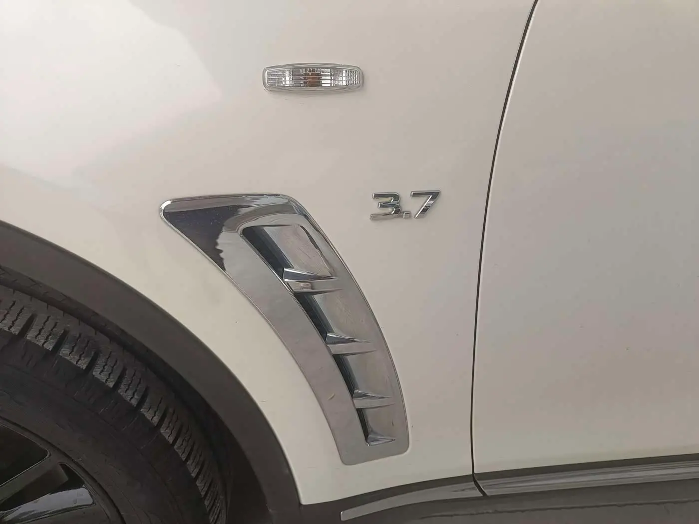 Infiniti QX70 2019 — Фото 4/15