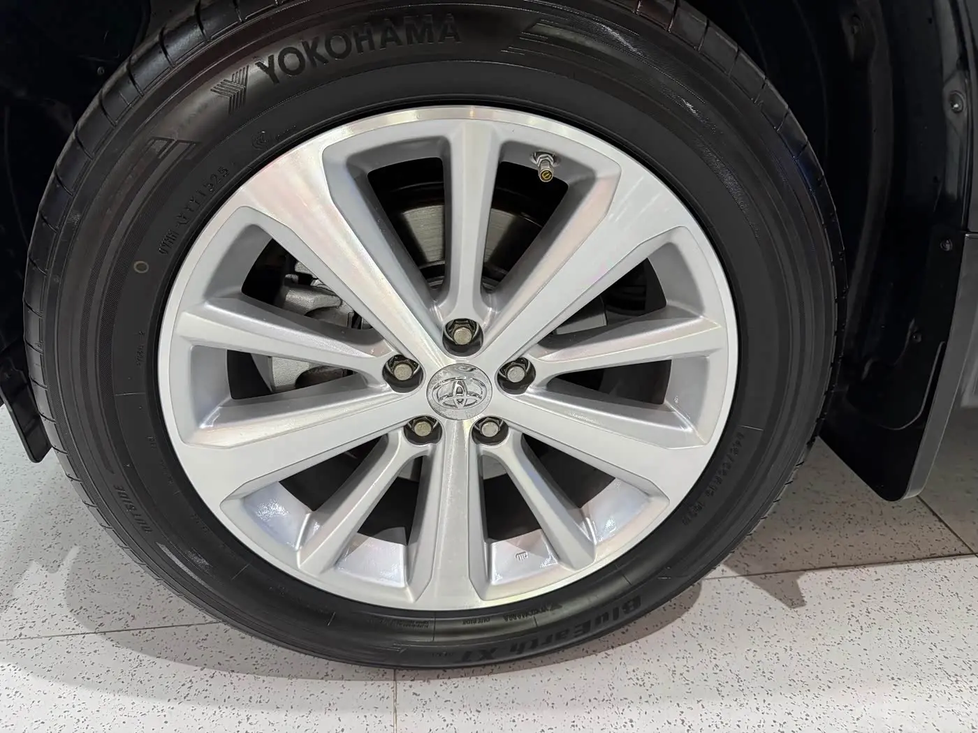 Toyota Highlander 2014 — ფოტო 13/17