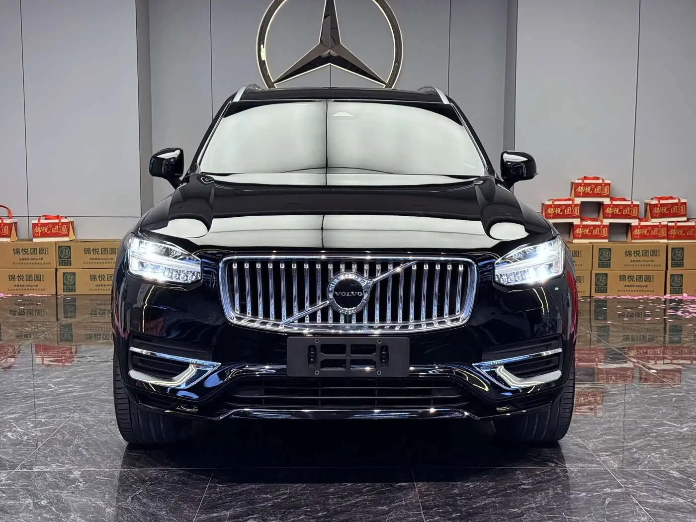 Volvo XC90 2022 — Photo 2/9