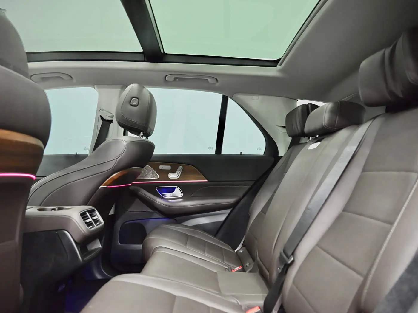 Mercedes-Benz GLE New Energy 2022 — Photo 7/20