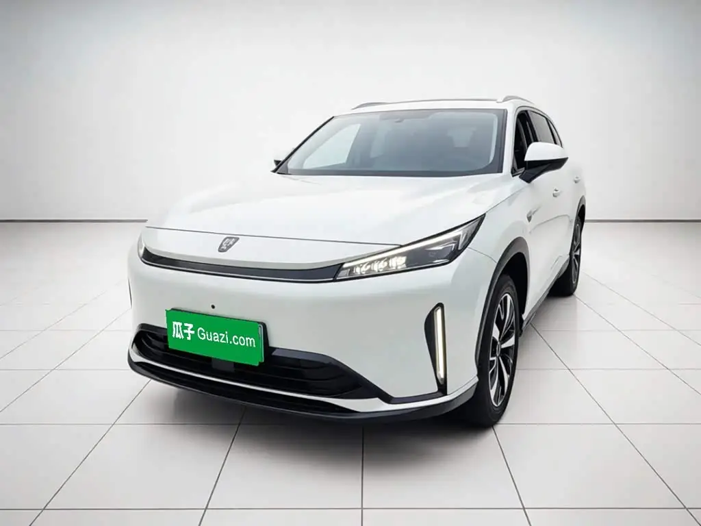 Roewe D5X DMH, 2025