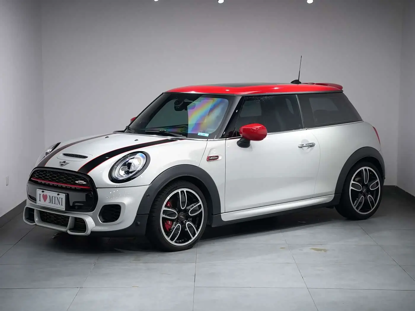 MINI JCW 2021 — Фото 1/17