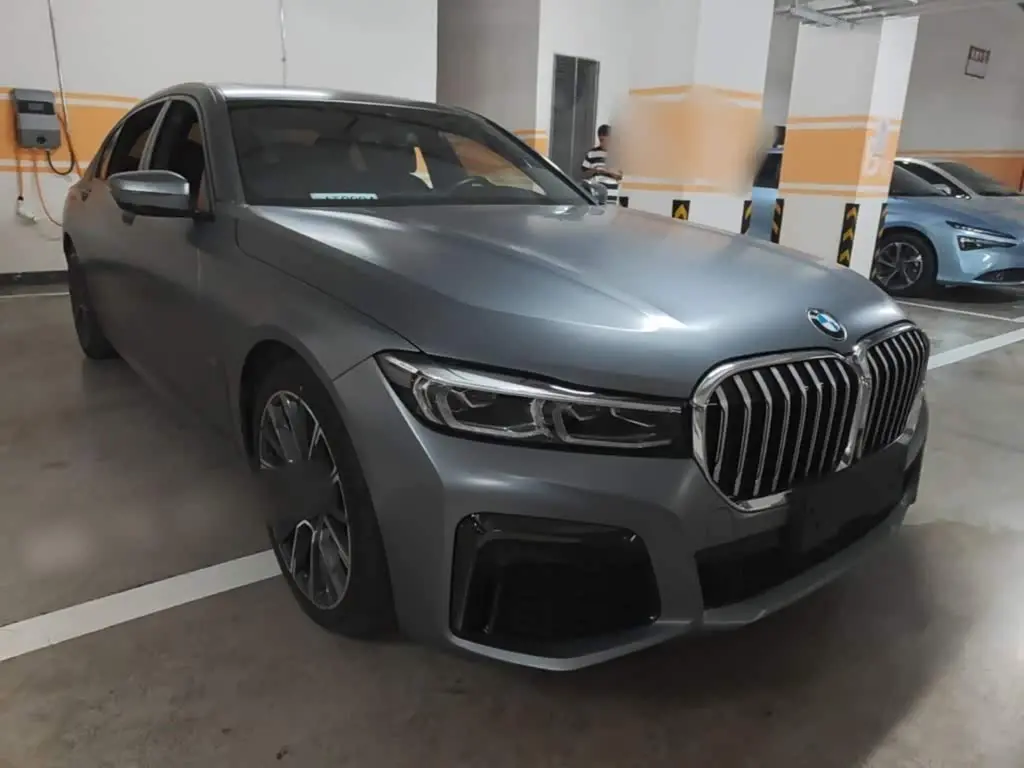 BMW 7 Series 2022 — Photo 4/20