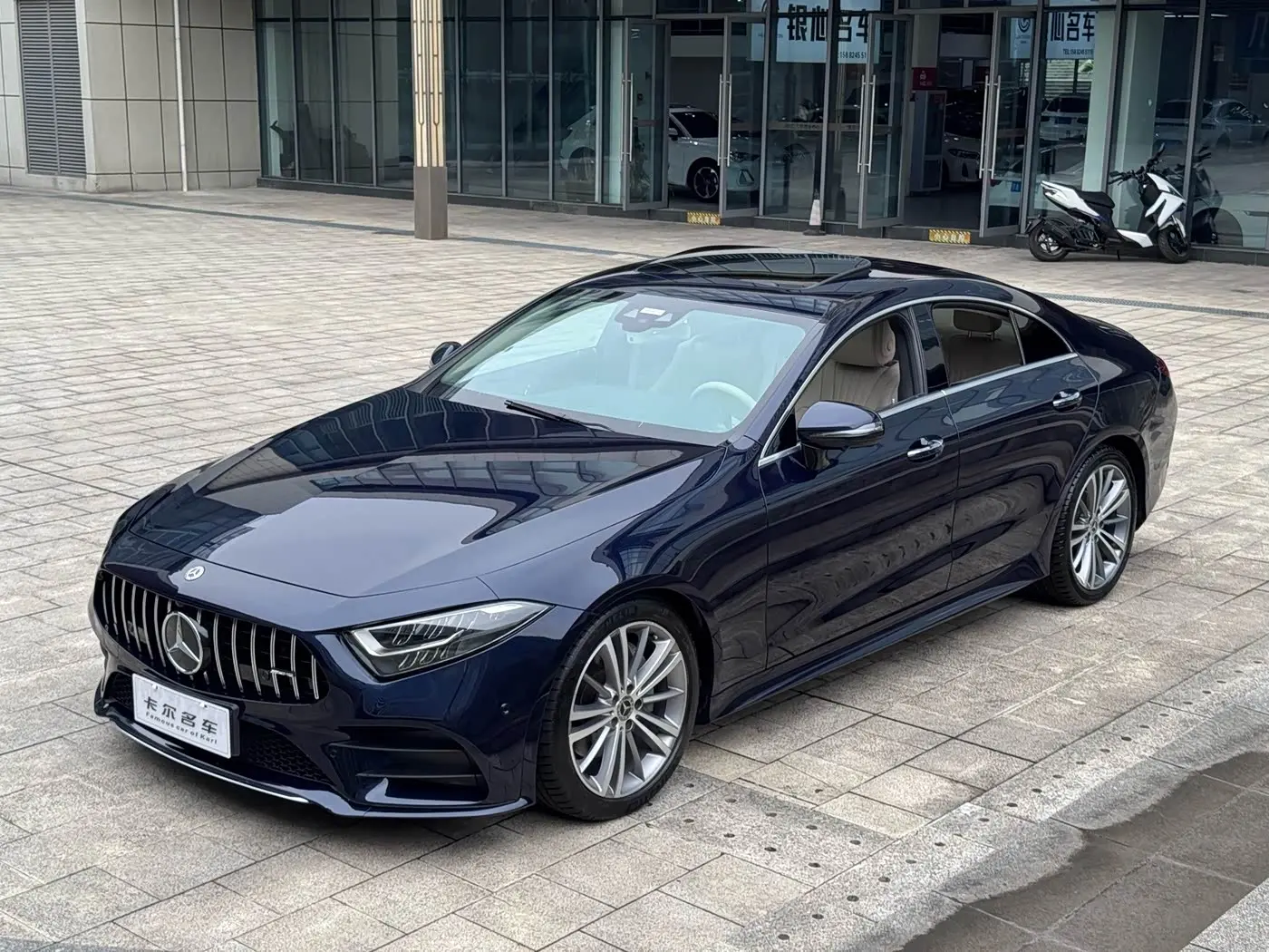 Mercedes-Benz CLS 2019 — Photo 1/15