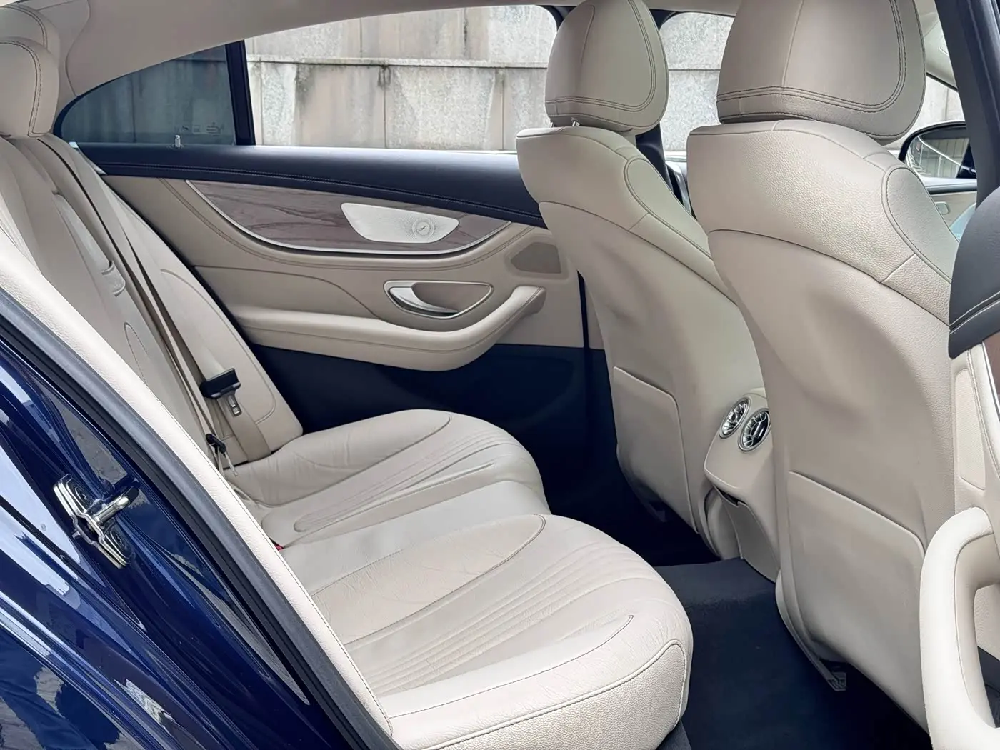 Mercedes-Benz CLS 2019 — Photo 13/15