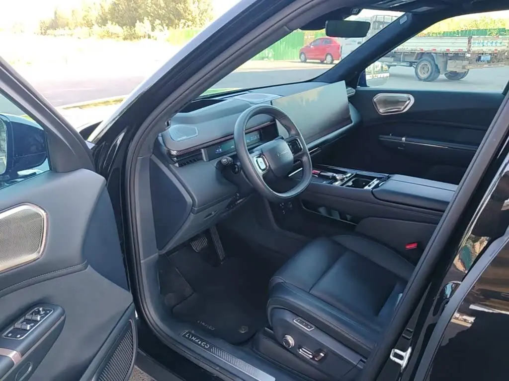 Lynk & Co 900 2025 — Şəkil 16/20