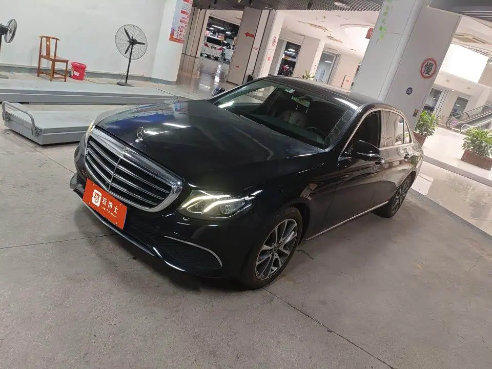 Mercedes-Benz E-Class 2018 — Фото 1/7