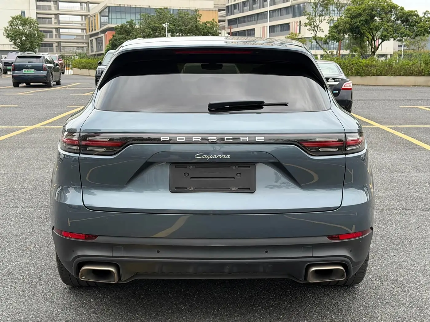 Porsche Cayenne 2018 — Photo 7/18