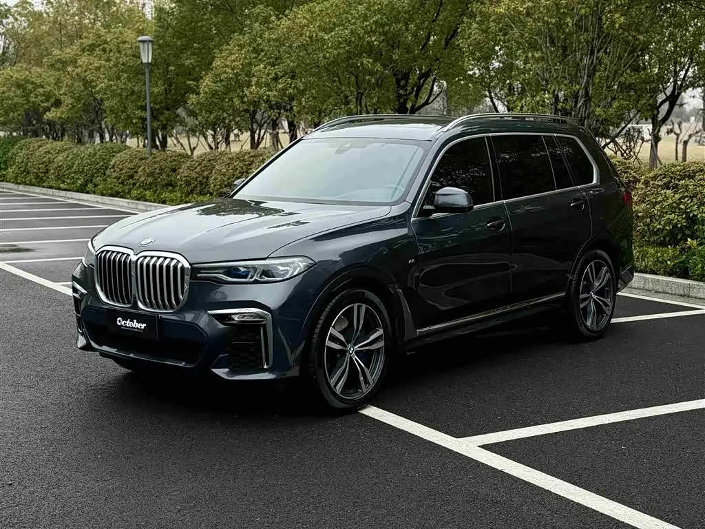BMW X7 2021 — Photo 3/20