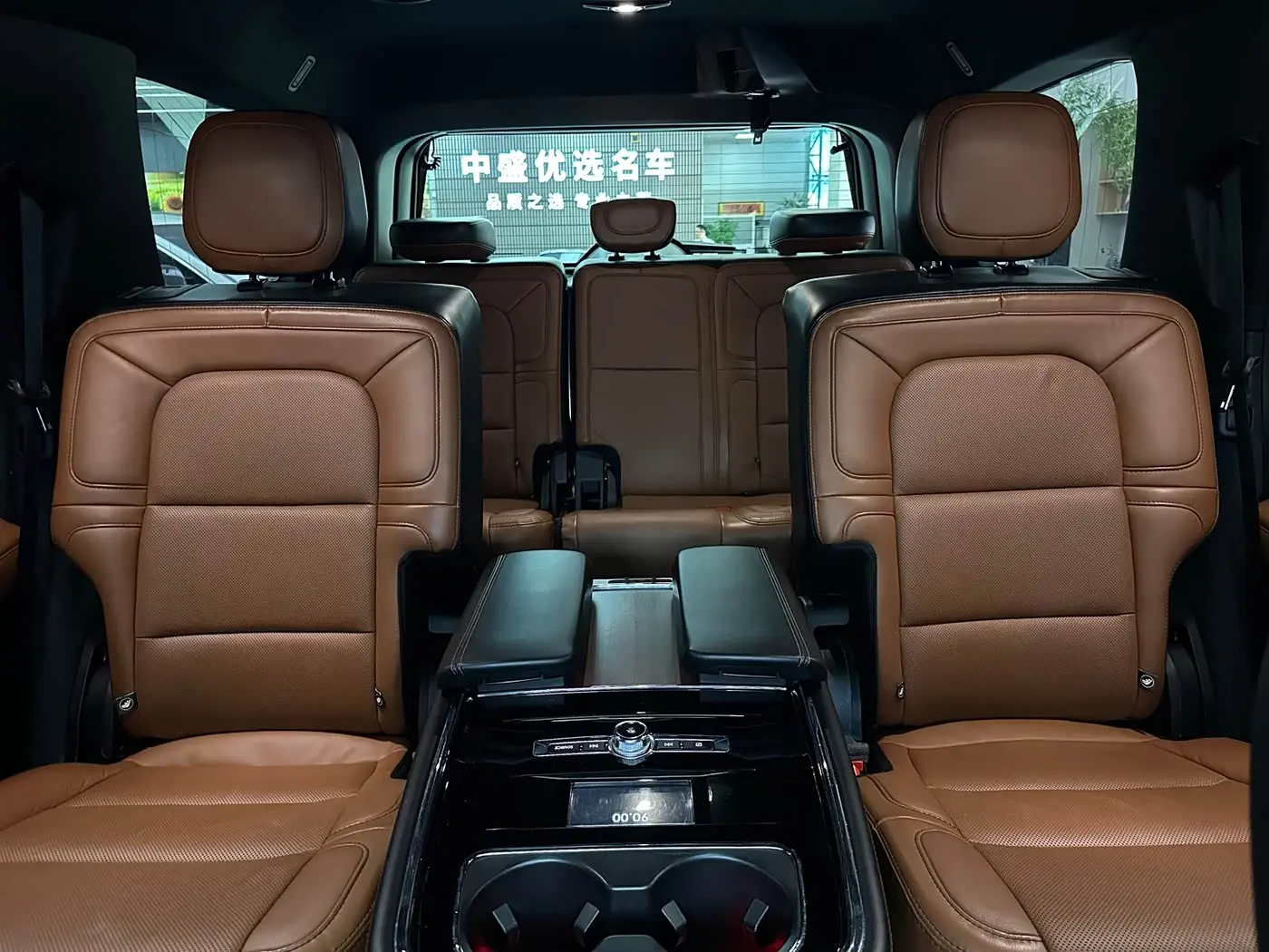 Lincoln Navigator 2021 — Photo 15/20