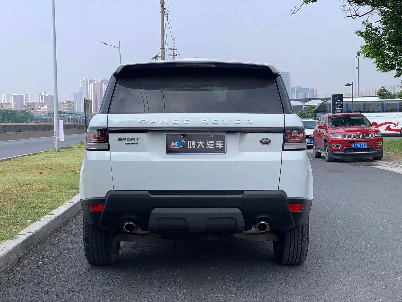 Land Rover Range Rover Sport 2016 — Photo 3/20