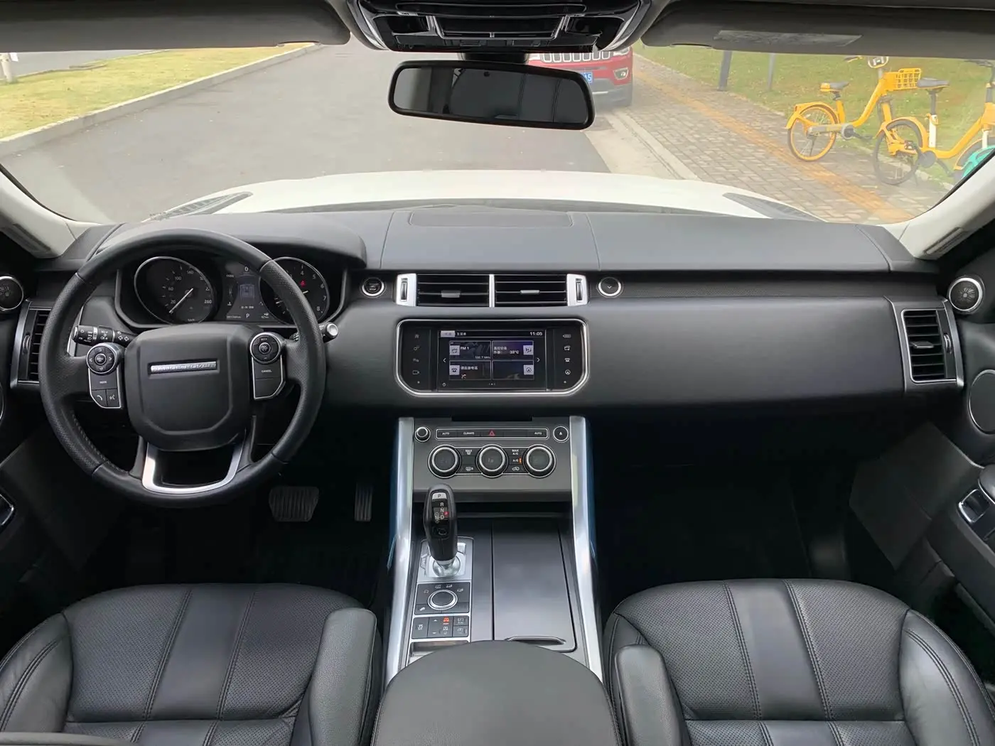 Land Rover Range Rover Sport 2016 — Photo 8/20