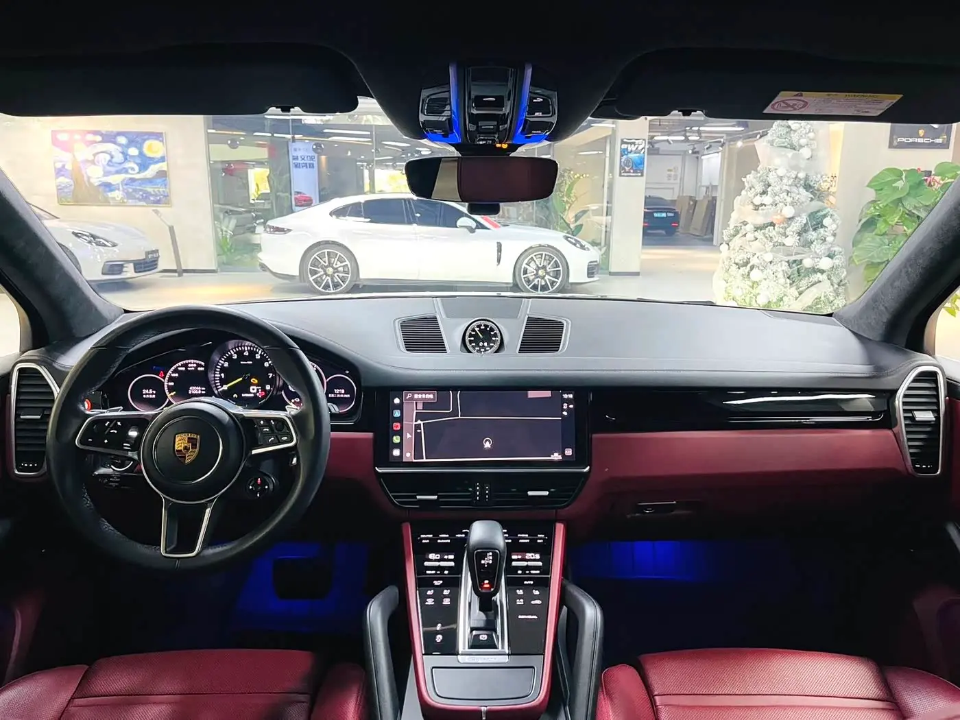 Porsche Cayenne New Energy 2023 — Photo 7/9