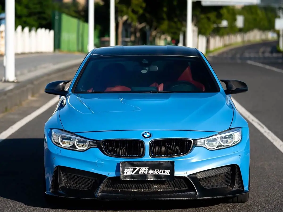 BMW M4 2017 — Фото 1/13