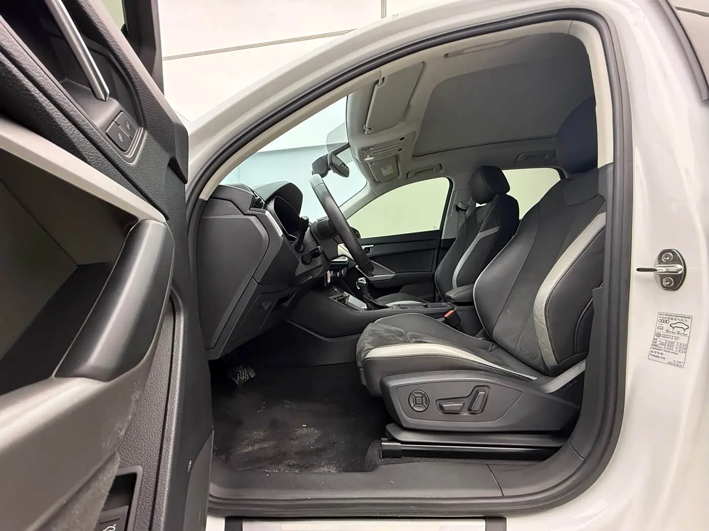 Audi Q3 2022 — Photo 7/20