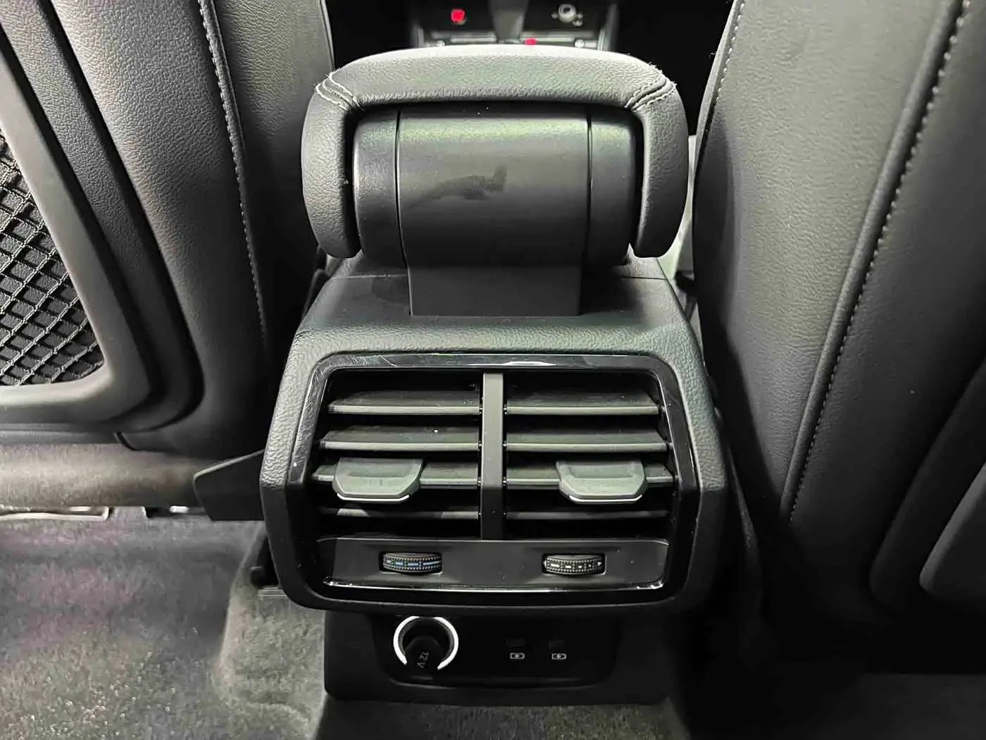 Audi Q3 2022 — Photo 17/20