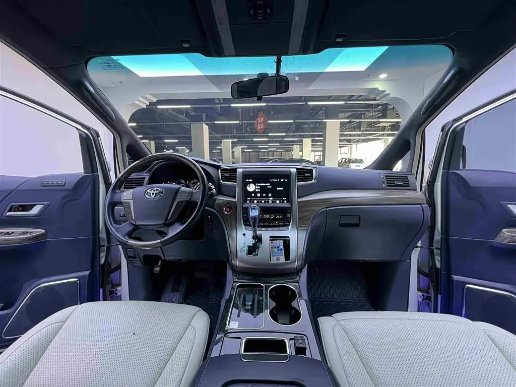 Toyota Alphard 2011 — Şəkil 16/20